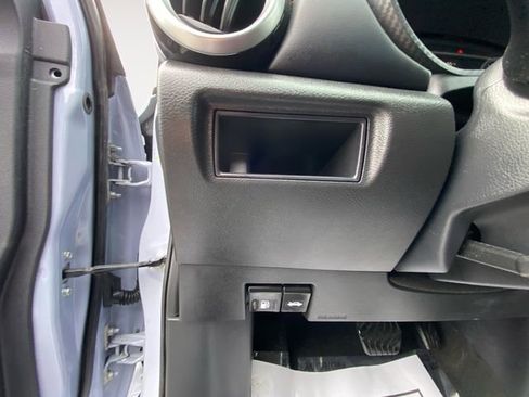 Used 2024 Nissan Versa SR w/ Trunk Package image 18