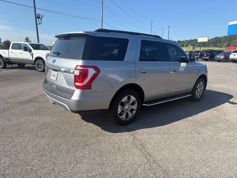 Used 2020 Ford Expedition XLT w/ Equipment Group 202A AWD/4WD image 20