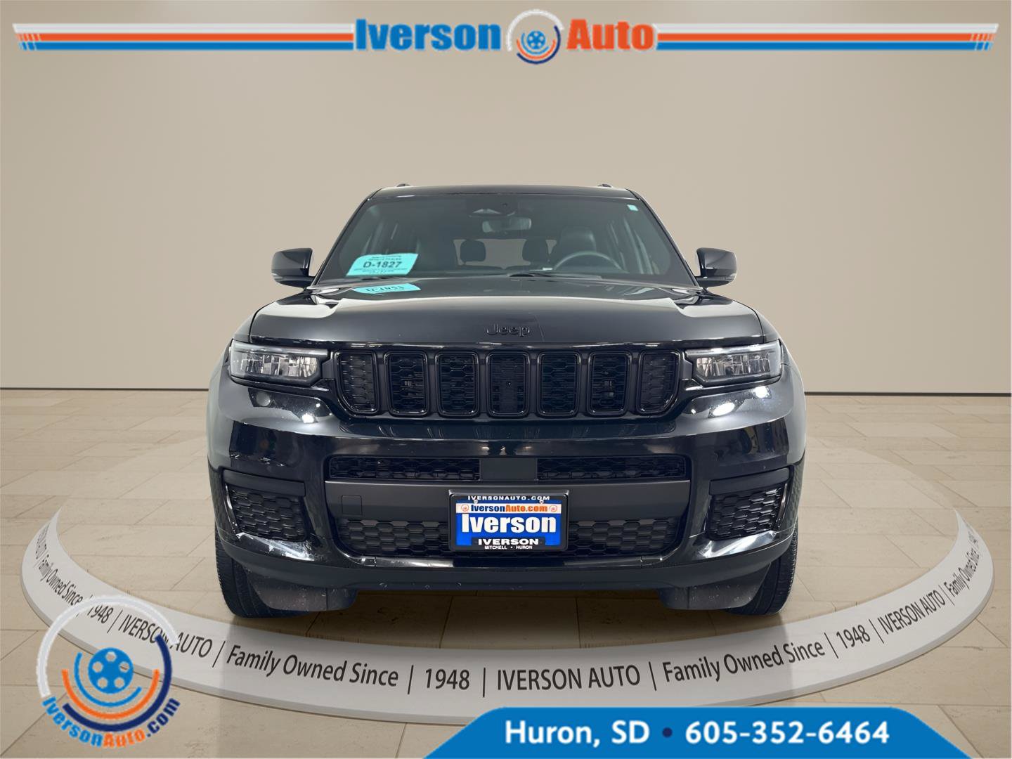 Used 2024 Jeep Grand Cherokee L Altitude AWD/4WD image 3