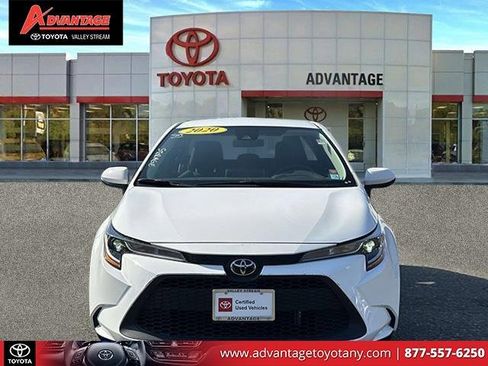 Used 2020 Toyota Corolla LE image 2