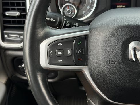 Used 2023 RAM 1500 4x4 Crew Cab image 18