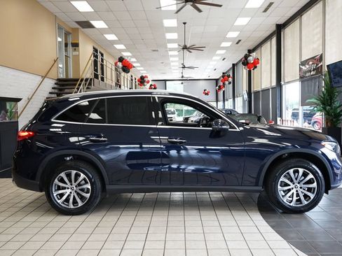 Used 2024 Mercedes-Benz GLC 300 4MATIC image 17