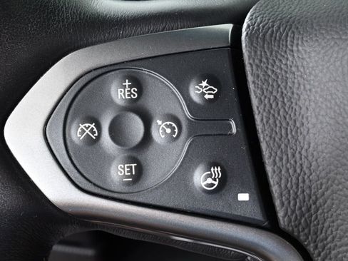 Used 2015 Chevrolet Suburban LTZ AWD/4WD image 32