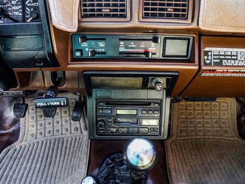 Used 1986 Toyota Pickup 4x4 Regular Cab Turbo image 27
