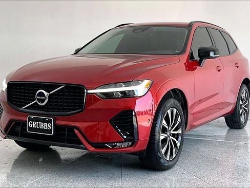 Used 2024 Volvo XC60 B5 Plus w/ Protection Package Premier AWD/4WD image 12