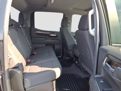 Used 2023 Chevrolet Silverado 1500 LT AWD/4WD image 12
