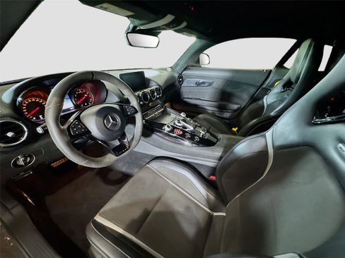 Used 2019 Mercedes-Benz AMG GT R image 11