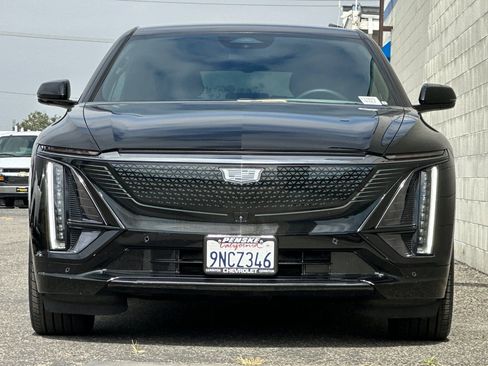 Used 2024 Cadillac Lyriq Sport AWD/4WD image 9