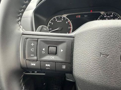 Certified 2026 Nissan Rogue SV AWD/4WD image 22