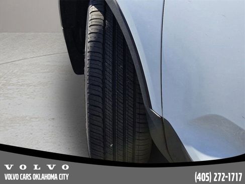 Used 2025 Volvo XC40 B5 Core w/ Protection Package Premier image 33