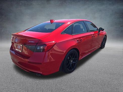 Used 2024 Honda Civic Sport image 3