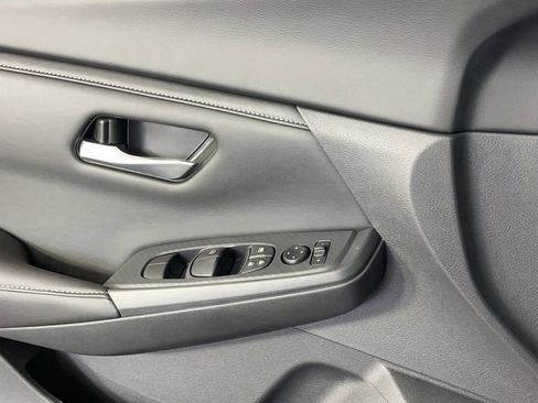 New 2025 Nissan Sentra SV image 29