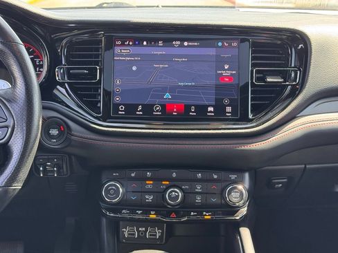 Used 2024 Dodge Durango GT RWD image 19