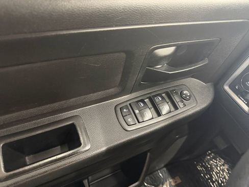 Used 2018 RAM 1500 Express w/ Express Value Package RWD image 11