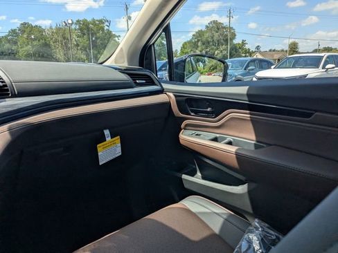 New 2026 Honda Odyssey Elite image 17