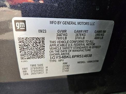 Used 2023 Cadillac Escalade Premium Luxury AWD/4WD image 21