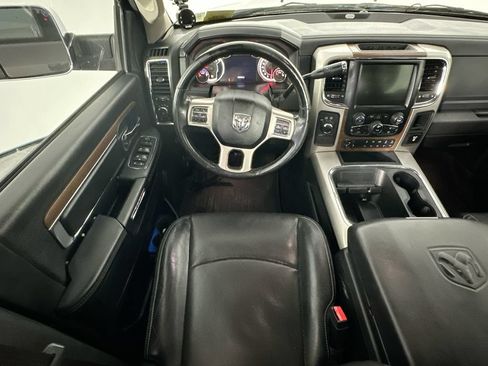 Used 2017 RAM 3500 Laramie w/ Snow Chief Group AWD/4WD image 9
