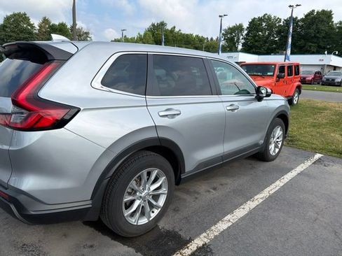 Used 2025 Honda CR-V EX image 6