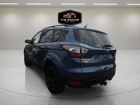 Used 2018 Ford Escape SEL w/ SEL Sport Appearance Package AWD/4WD image 4
