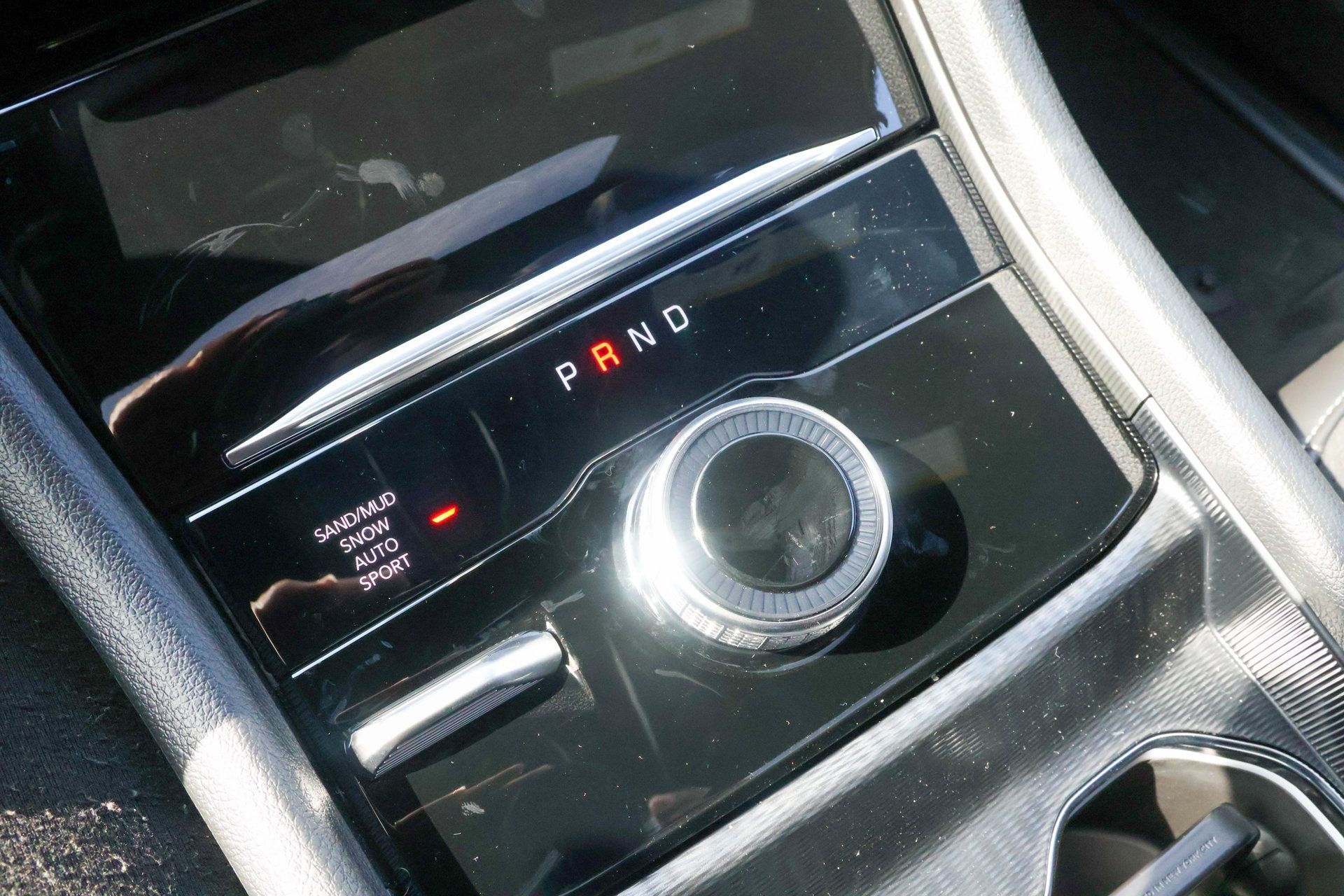 New 2027 Jeep Grand Cherokee Altitude AWD/4WD image 26