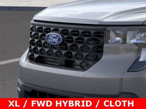 New 2025 Ford Maverick XL image 18