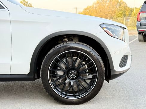 Used 2018 Mercedes-Benz GLC 300 image 11