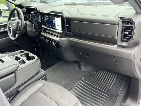 Used 2025 Chevrolet Silverado 2500 LT w/ Safety Package AWD/4WD image 22
