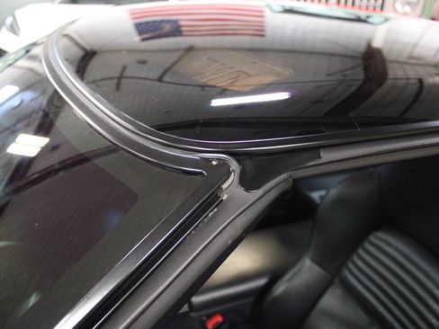 Used 1996 Chevrolet Corvette Base 2dr Hatchback image 28