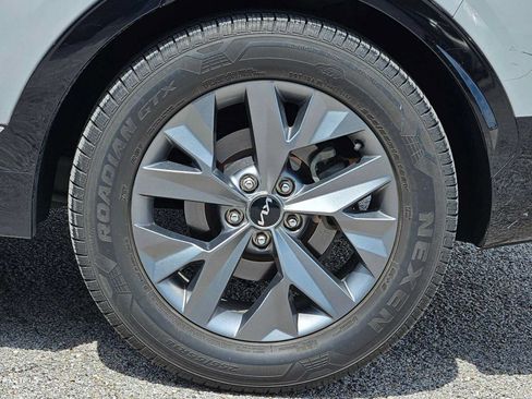 Used 2023 Kia Sportage SX FWD image 11