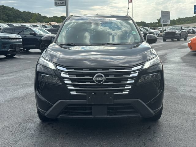 Used 2025 Nissan Rogue SV FWD image 11