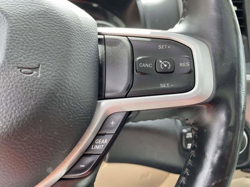 Used 2020 RAM 1500 Big Horn AWD/4WD image 9