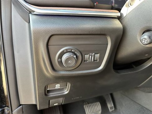 Used 2025 Jeep Grand Cherokee Summit w/ Adv Protech Group IV image 36