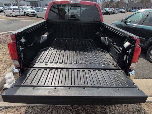 Used 2023 Toyota Tacoma SR5 image 33