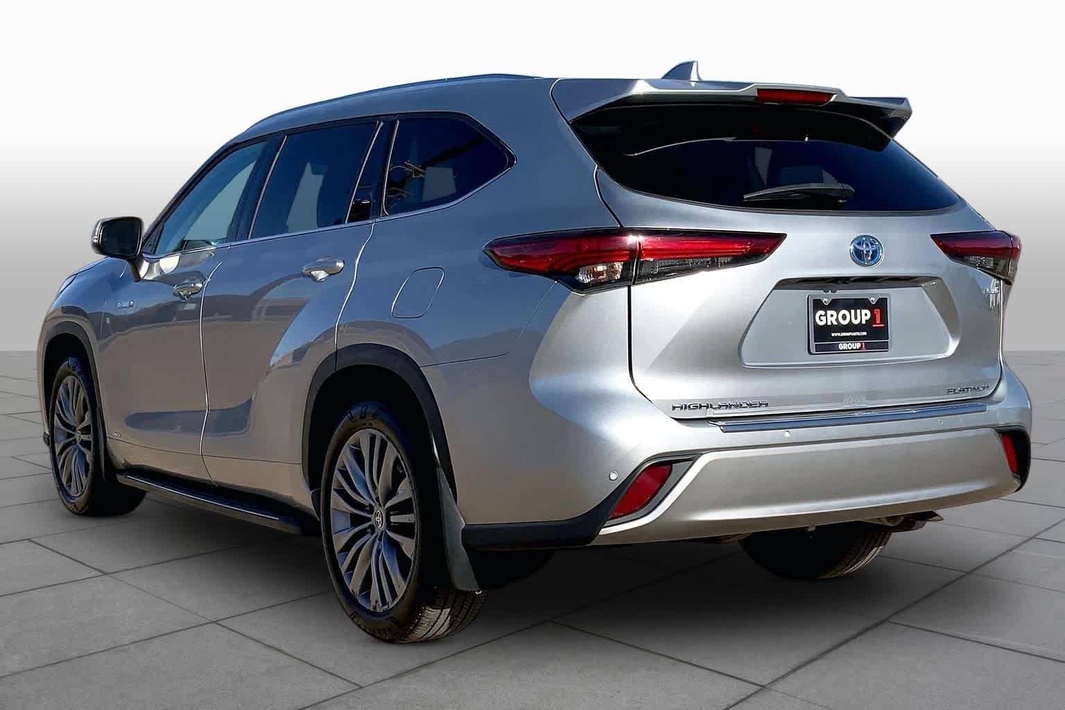 Used 2020 Toyota Highlander Platinum AWD/4WD image 28