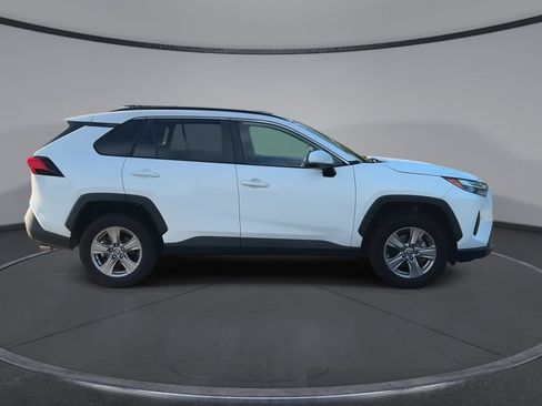 Used 2023 Toyota RAV4 XLE w/ Convenience Package FWD image 9
