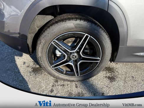 Used 2026 Mercedes-Benz GLB 250 4MATIC image 14