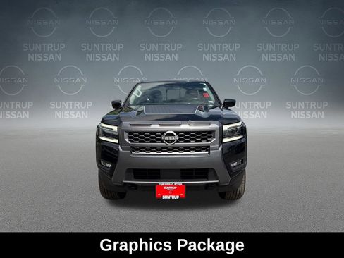 Used 2025 Nissan Frontier SL w/ Graphics Package AWD/4WD image 10