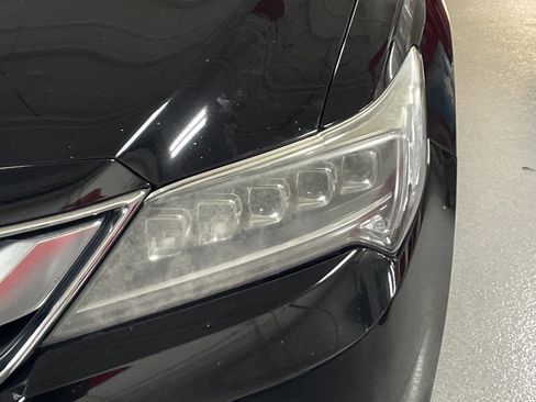 Used 2018 Acura ILX FWD image 6