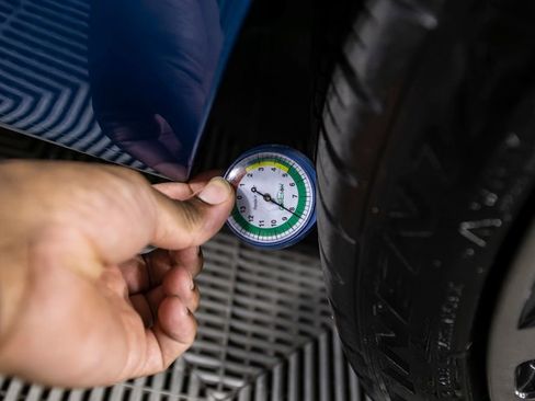 Used 2018 BMW M2 image 42