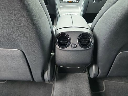 Used 2019 Mercedes-Benz GLC 300 GLC 300 image 24