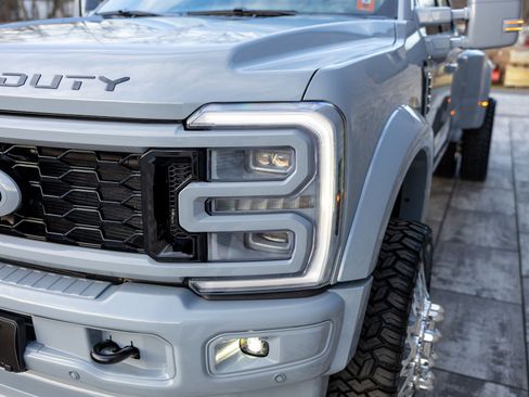 Used 2025 Ford F450 Platinum image 21