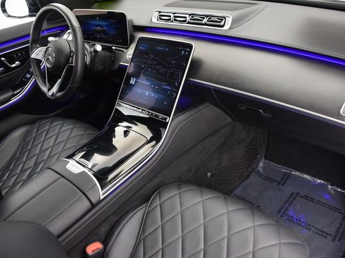 Certified 2025 Mercedes-Benz S 580 4MATIC Sedan image 14