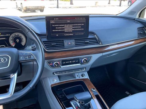 Used 2022 Audi Q5 2.0T Premium Plus w/ Premium Plus Package image 7