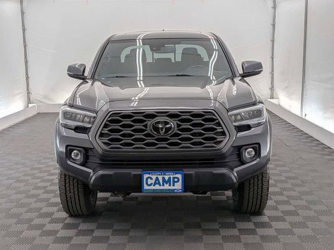 Used 2022 Toyota Tacoma TRD Off-Road w/ TRD Premium Off Road Package AWD/4WD image 8