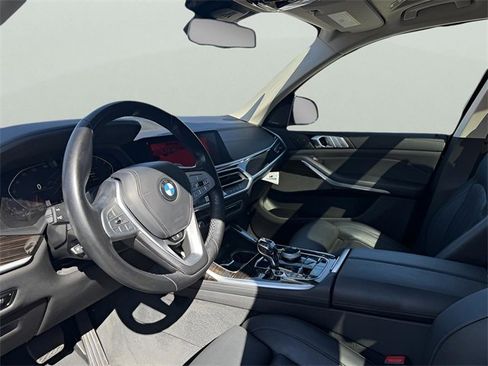 Used 2020 BMW X7 xDrive40i w/ Executive Package image 16