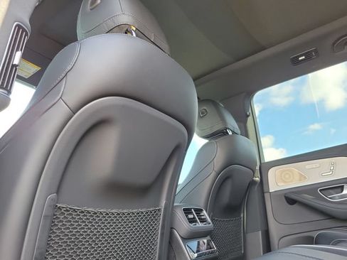 Used 2022 Mercedes-Benz GLS 450 4MATIC image 12