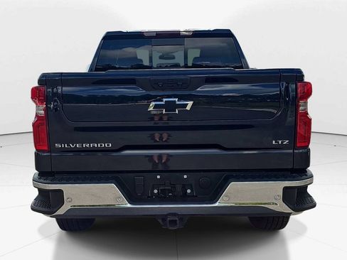 Used 2023 Chevrolet Silverado 1500 LTZ w/ LTZ Premium Package AWD/4WD image 7