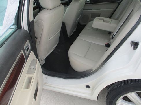 Used 2008 Lincoln MKZ FWD image 8