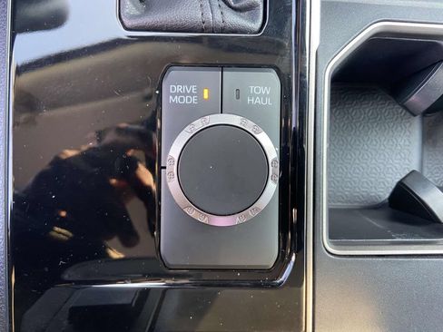 Used 2023 Toyota Tundra SR5 w/ SR5 Premium Package RWD image 24