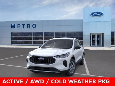 New 2025 Ford Escape Active w/ Cold Weather Package image 3